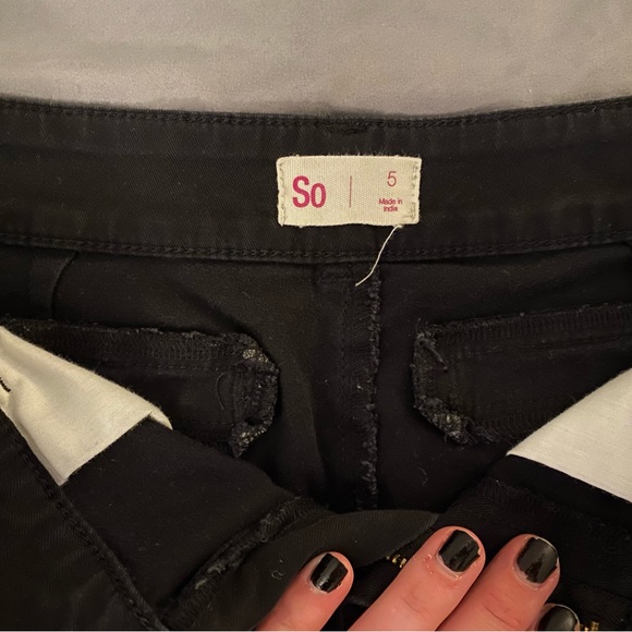 SO Black Shorts Size 5 - Picture 2 of 3